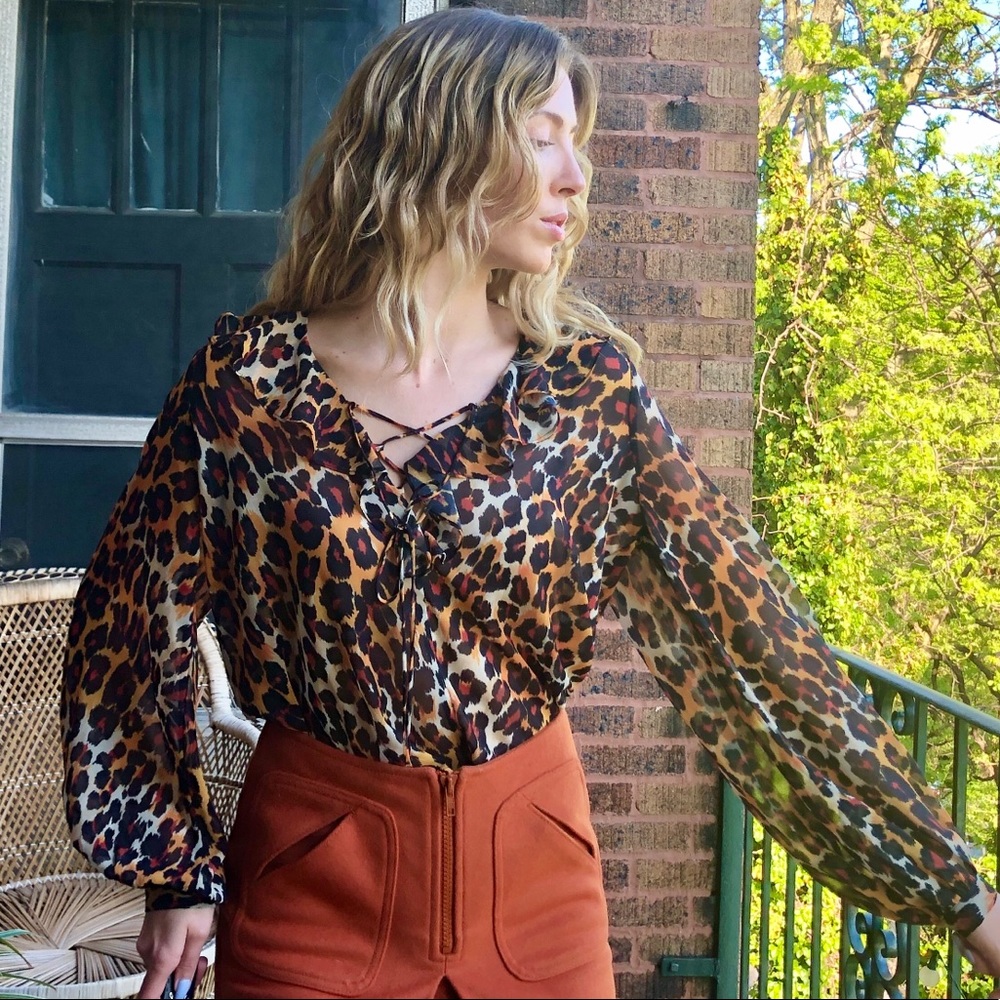Topshop Leopard Print Ruffle Blouse - Picture 4 of 14